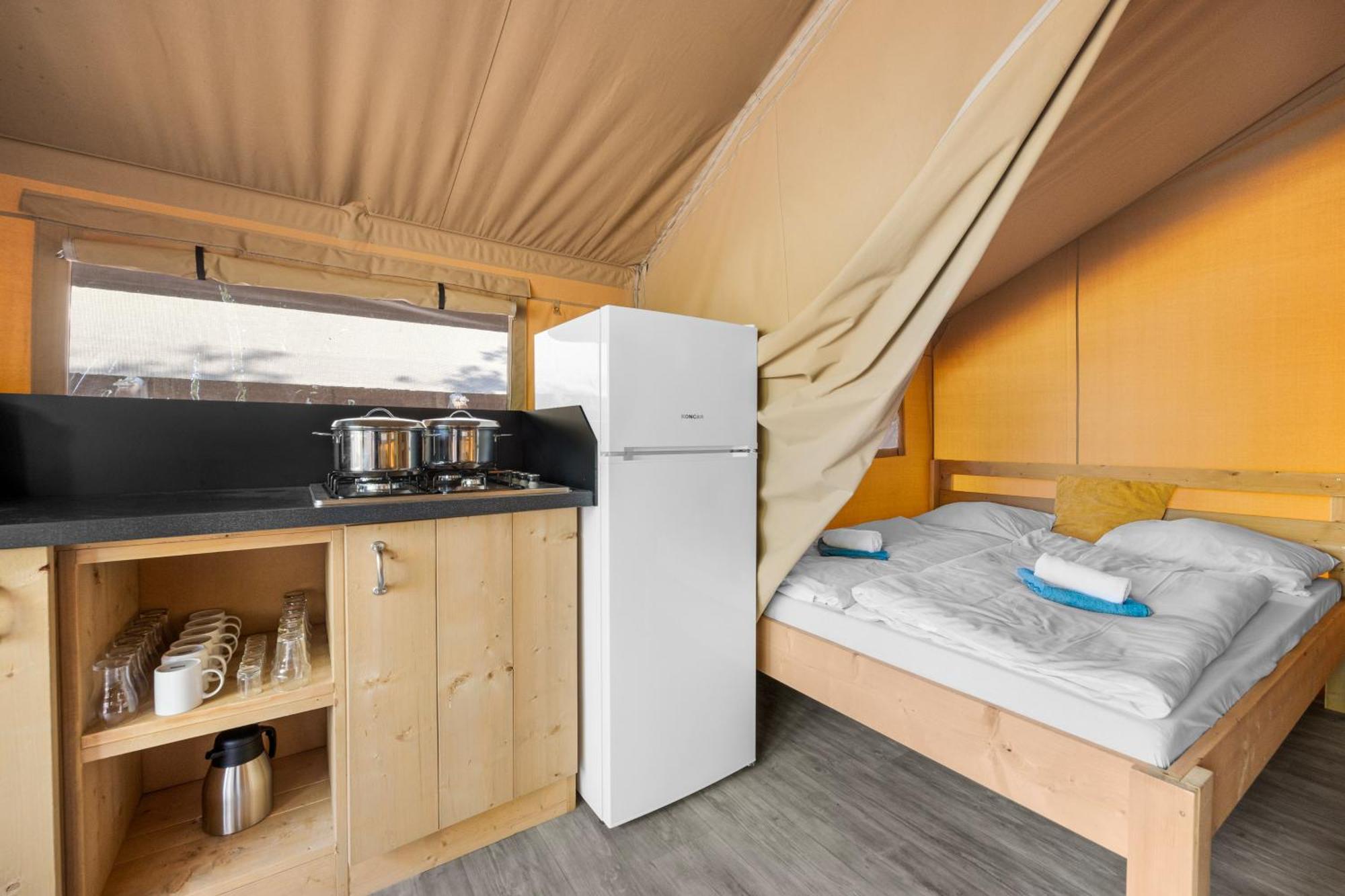 Easyatent Safari tent Lanterna Červar-Porat Zimmer foto